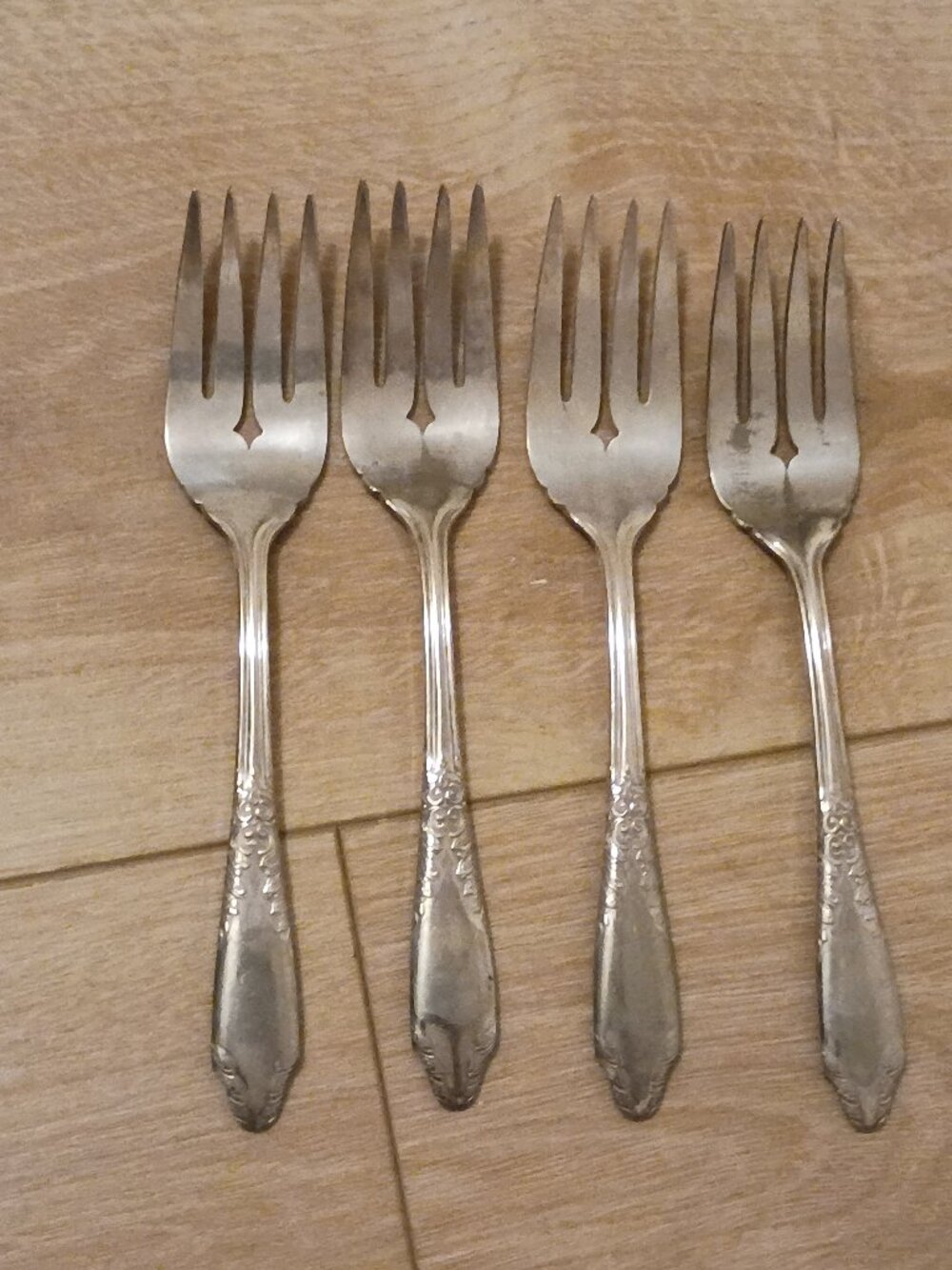 Vintage Silver Plate Forks Set of 4, Silverware Thanksgiving Table Decor